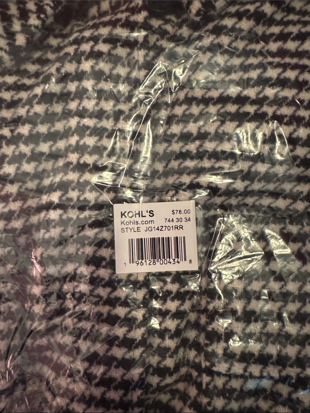 Checkered thick jacket. - Picture 2 of 7